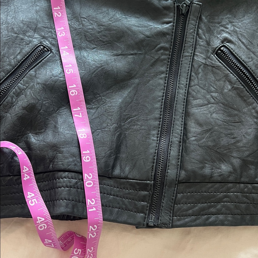 Alice & Olivia Real Black Leather Studded Jacket missing studs - Picture 10 of 10